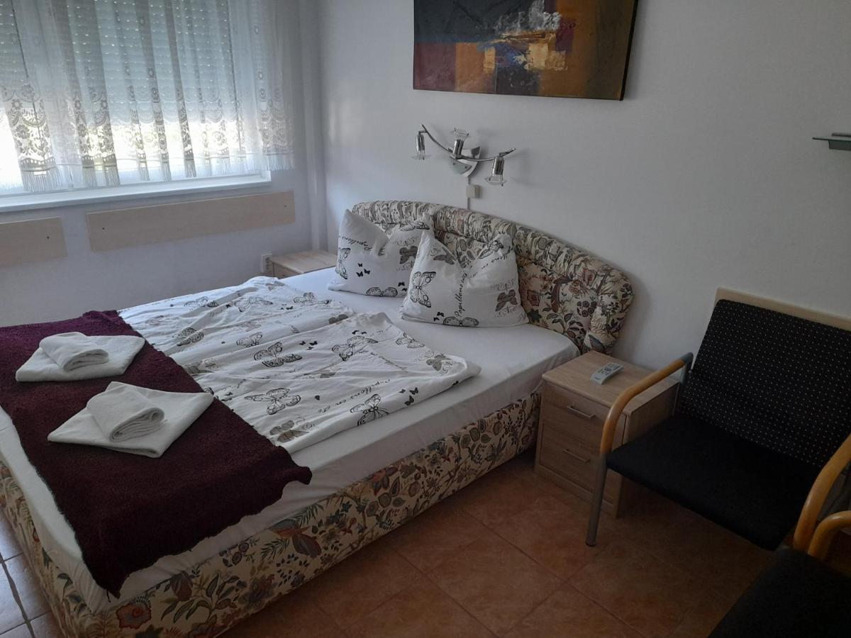 Guest House Moritz Keszthely Luaran gambar