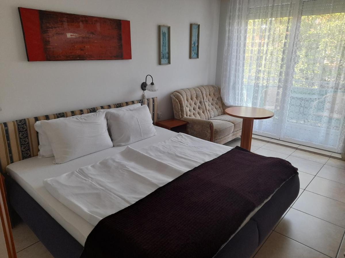 Guest House Moritz Keszthely Luaran gambar