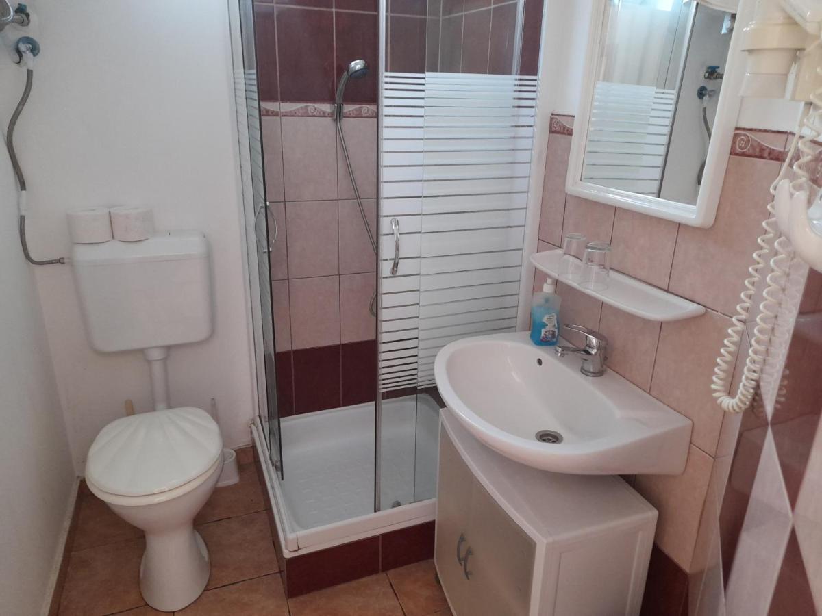 Guest House Moritz Keszthely Luaran gambar