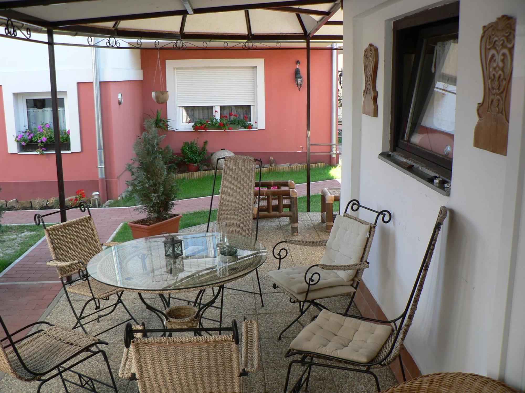 Guest House Moritz Keszthely Luaran gambar